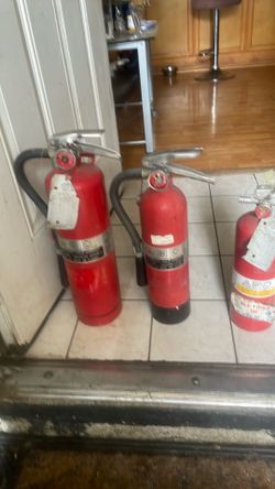 Extinguishes