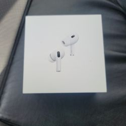 Airpods Pro (2nd Gen) With MagSafe Charging Case