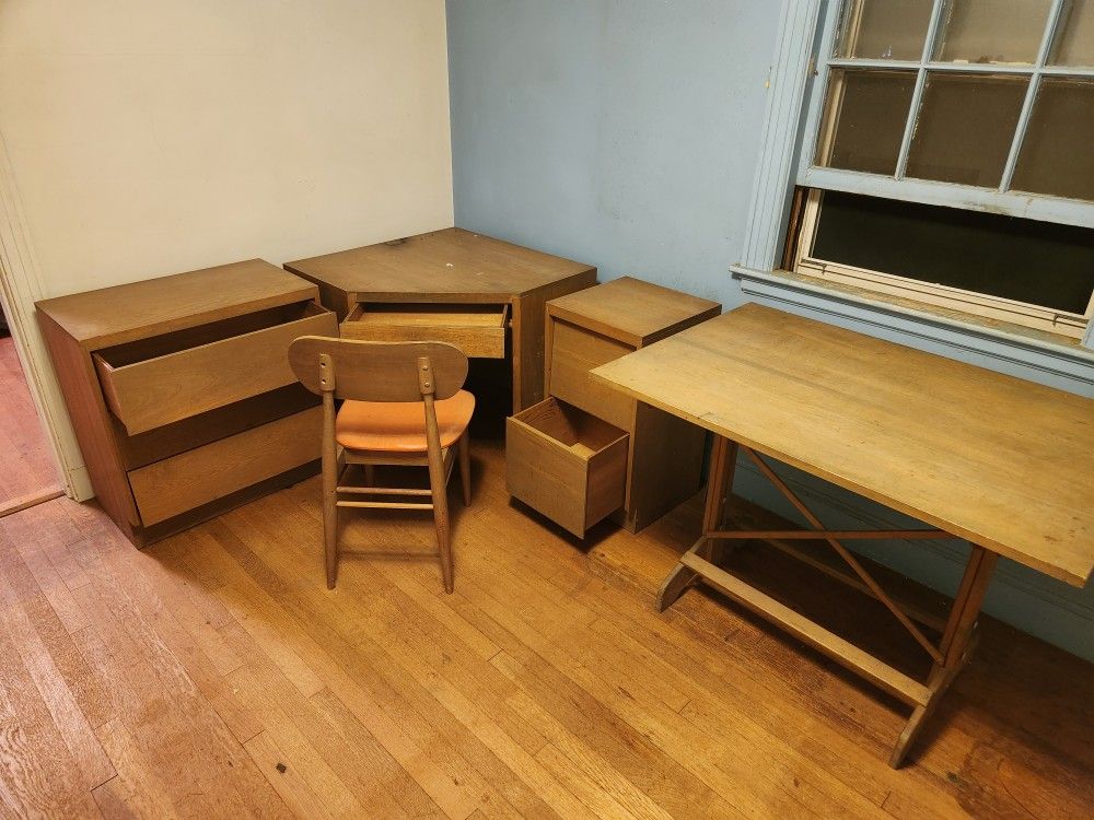 Office Desk, Chair & Furniture - Mid Century