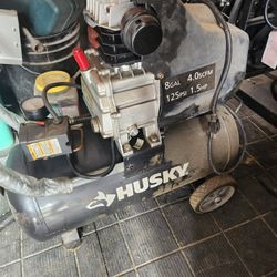 Husky Compressor 8 GAL