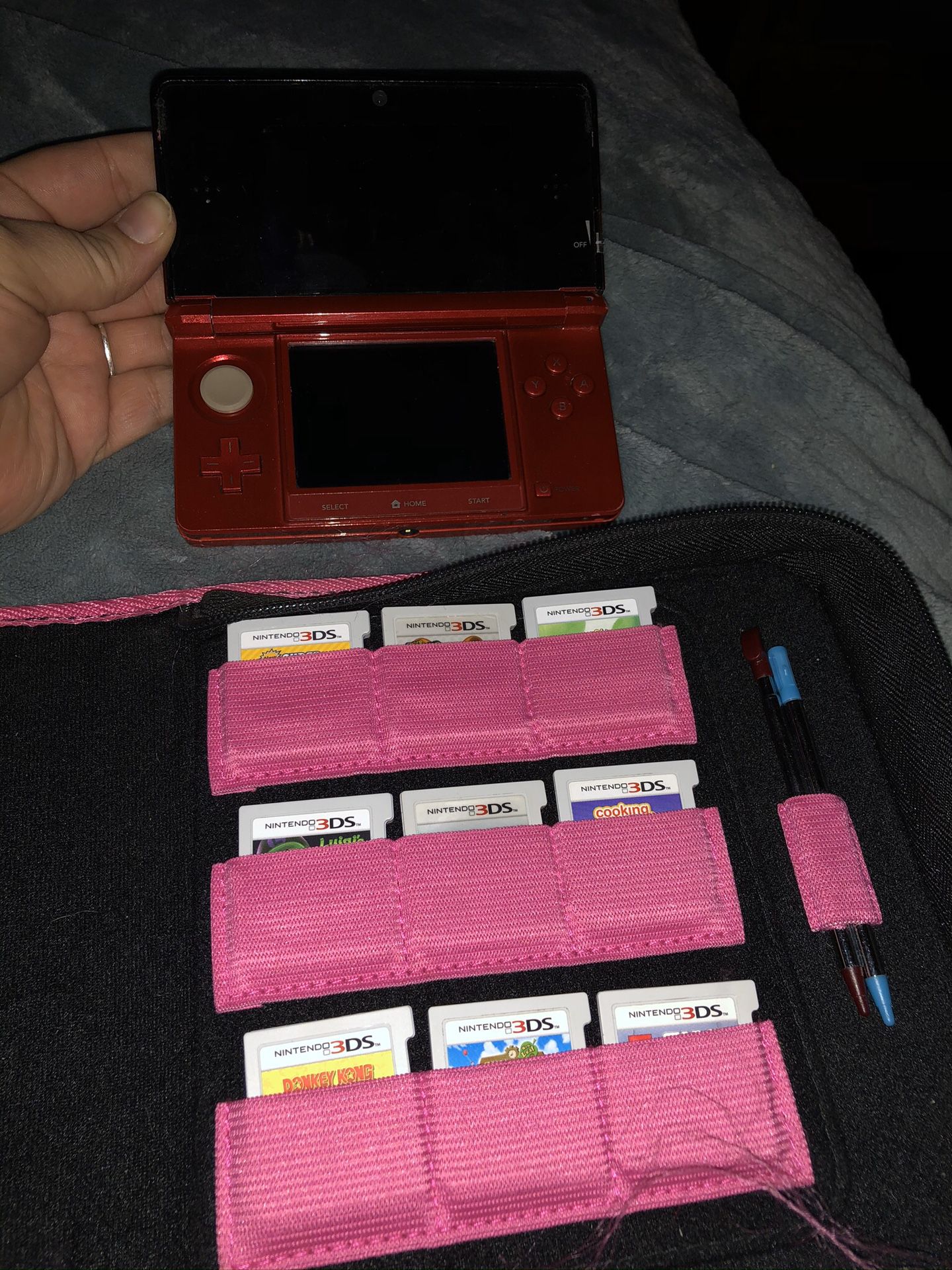 Nintendo 3DS with case, charger and 22 games