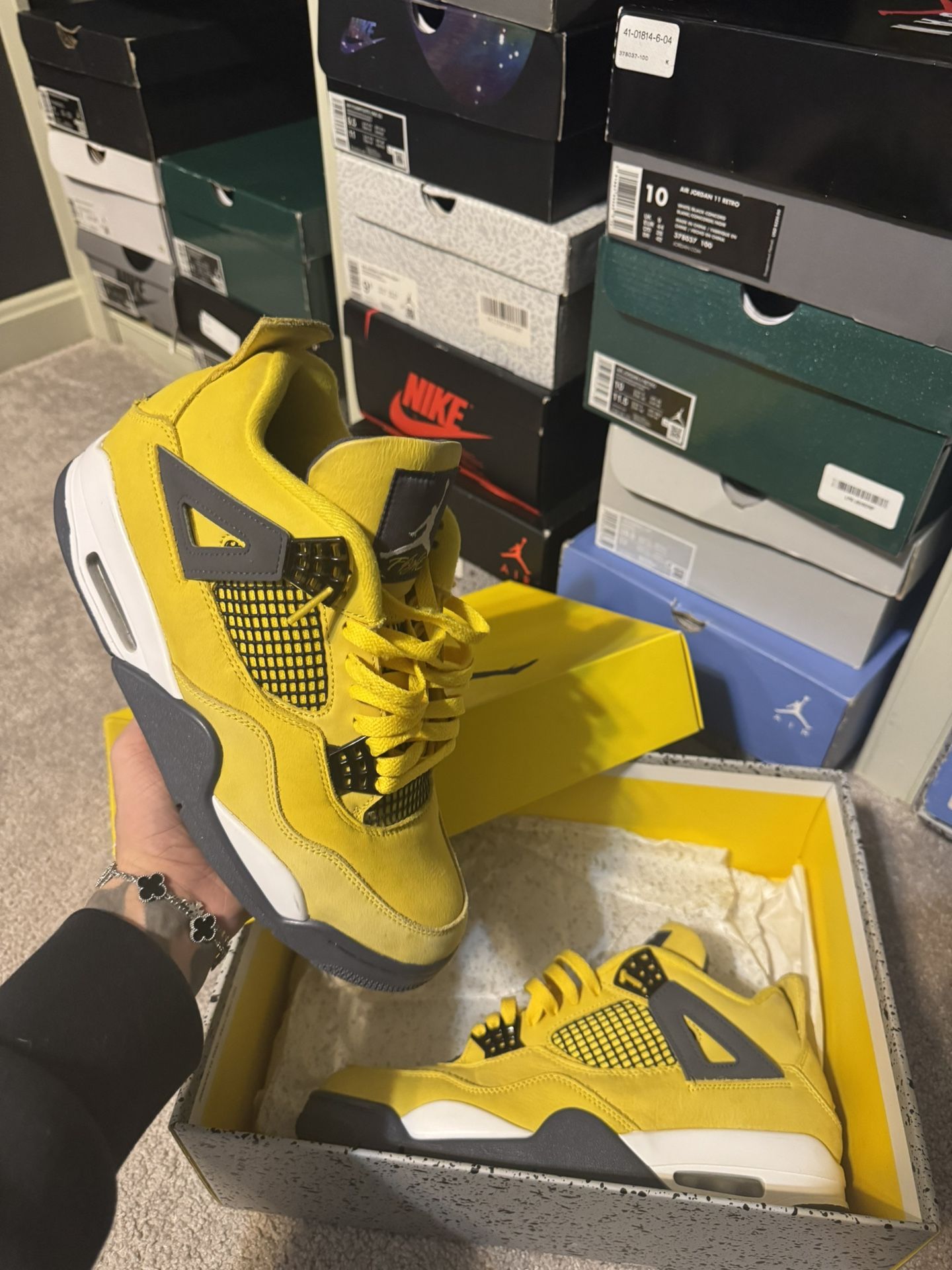 Air Jordan 4 Retro ‘Lightning’ 2021