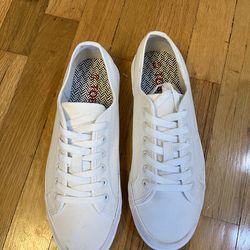 Tobor Canvas Loe Top Shoes