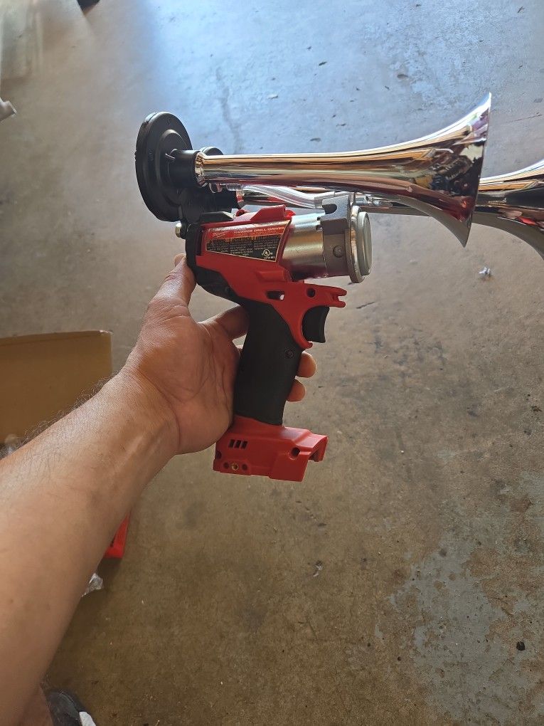 Air horn Milwaukee M18