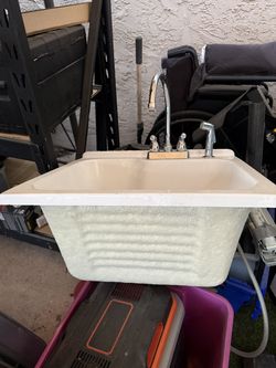Laundry sink