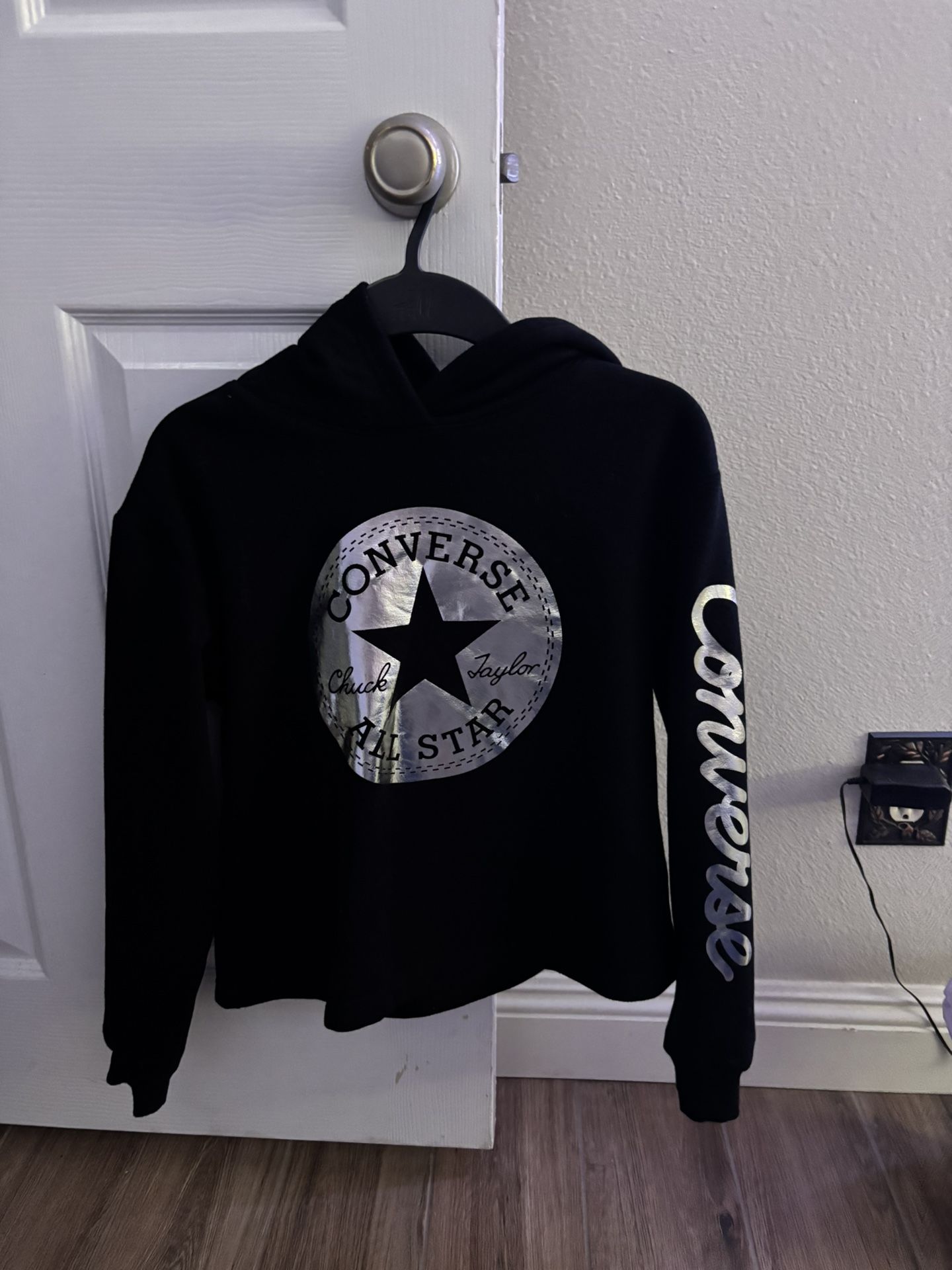 Converse Cropped Hoodie