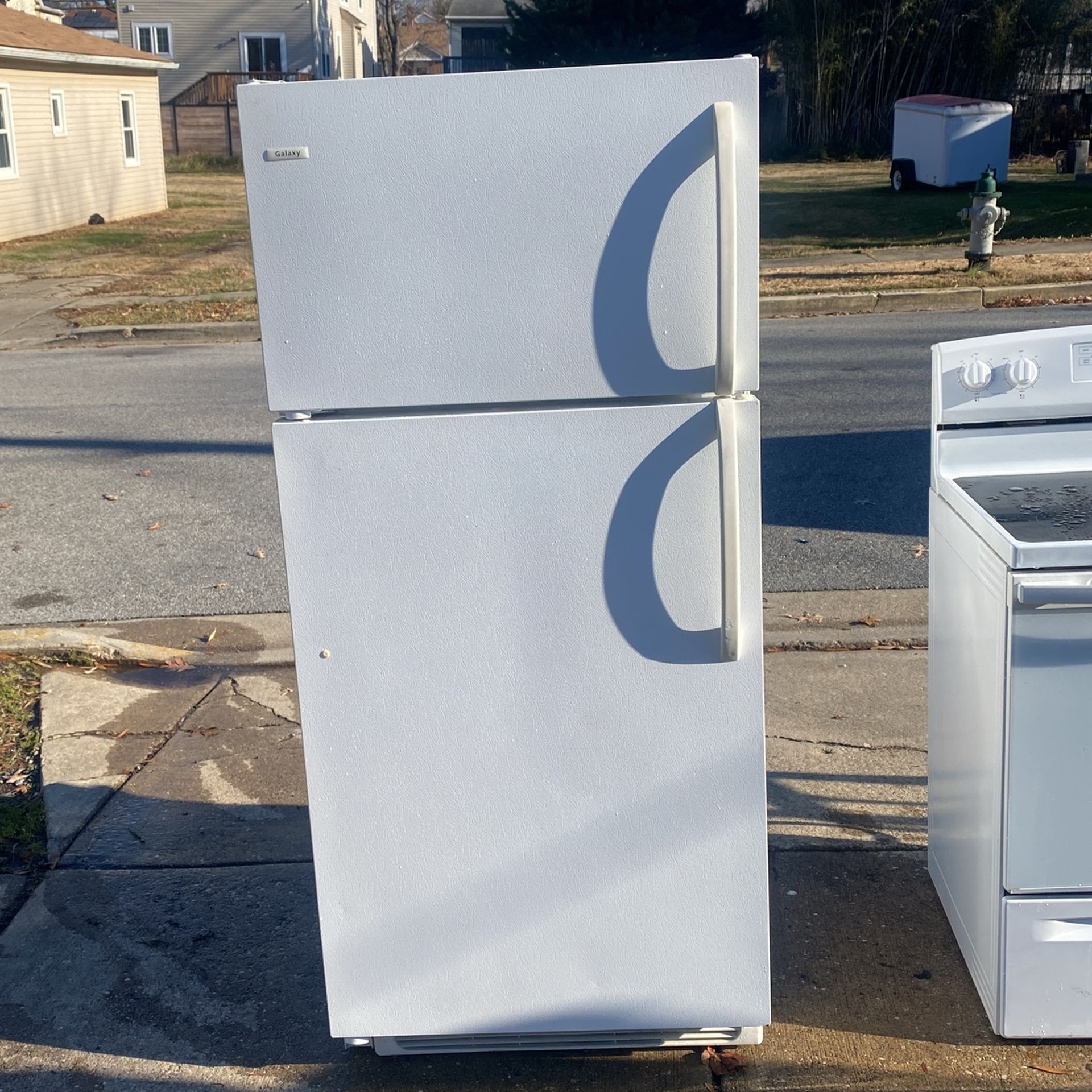 30’ Refrigerator Galaxy..(home Depot Brand