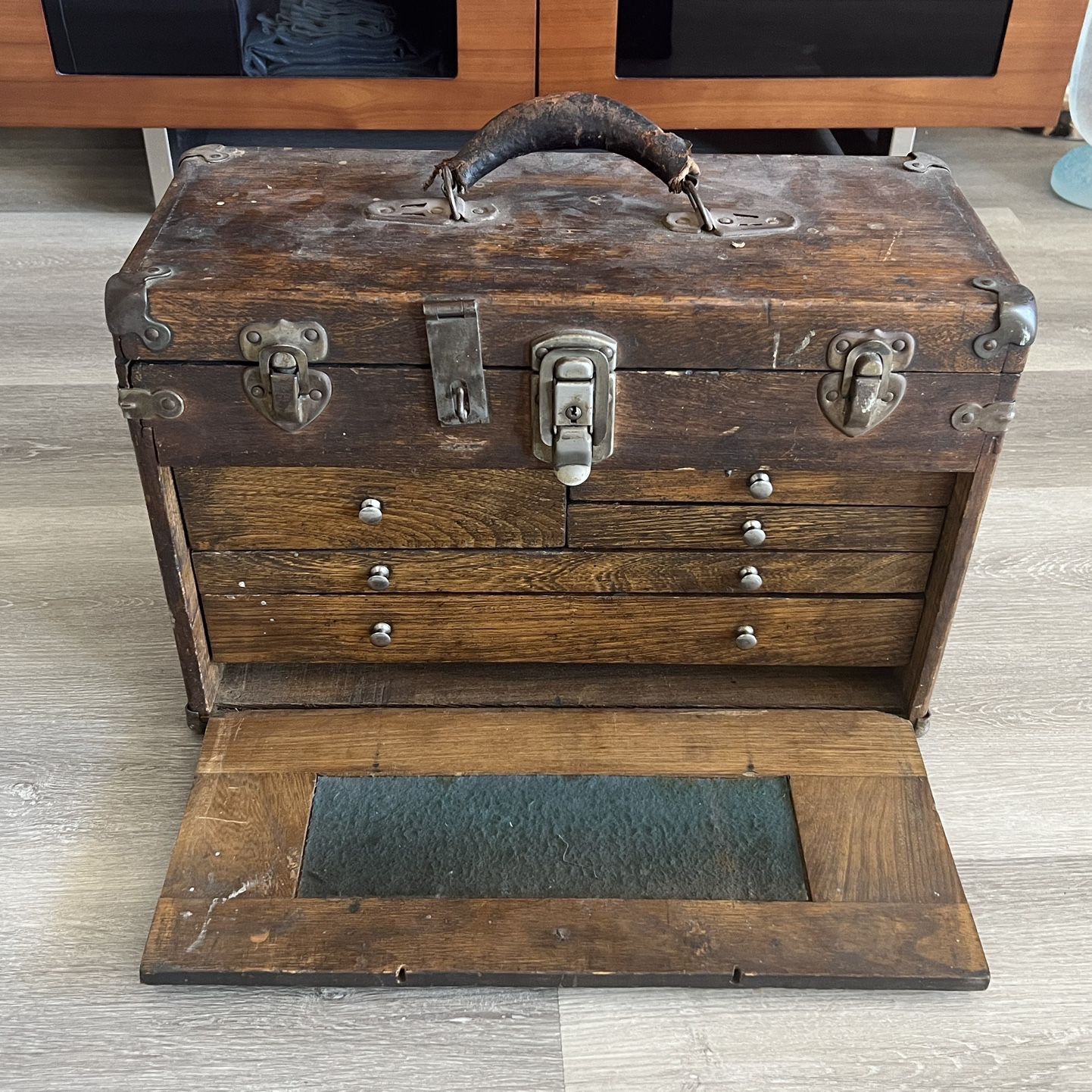 Antique Machinist Tool Box Toolmakers Tool Chest for Sale in Las