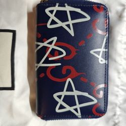 Gucci Ghost 3-compartment Zip Wallet