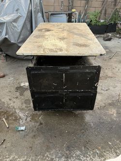 Work Bench On Wheels And Tool Boxes