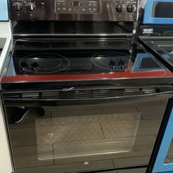 GE 30 in. 5.3 cu. ft. Range with Self-Cleaning Oven in Black 4M