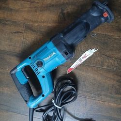 Makita Reciprocating Saw Sawsaw Tool 