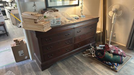 Free dresser