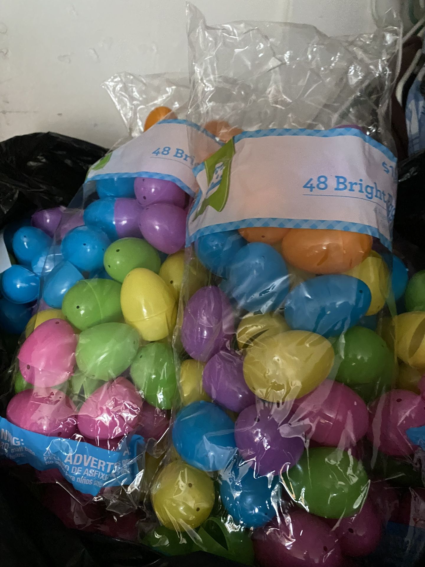 Plástic Eggs