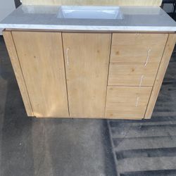 Vinnova 705742-NW-GW San 42 Inch Free-standing Single Bath Vanity with White Grain Composite Stone Top, Natural Walnut