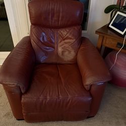 FREE SOFA CHAIR
