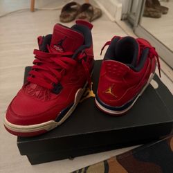 Jordan 4s