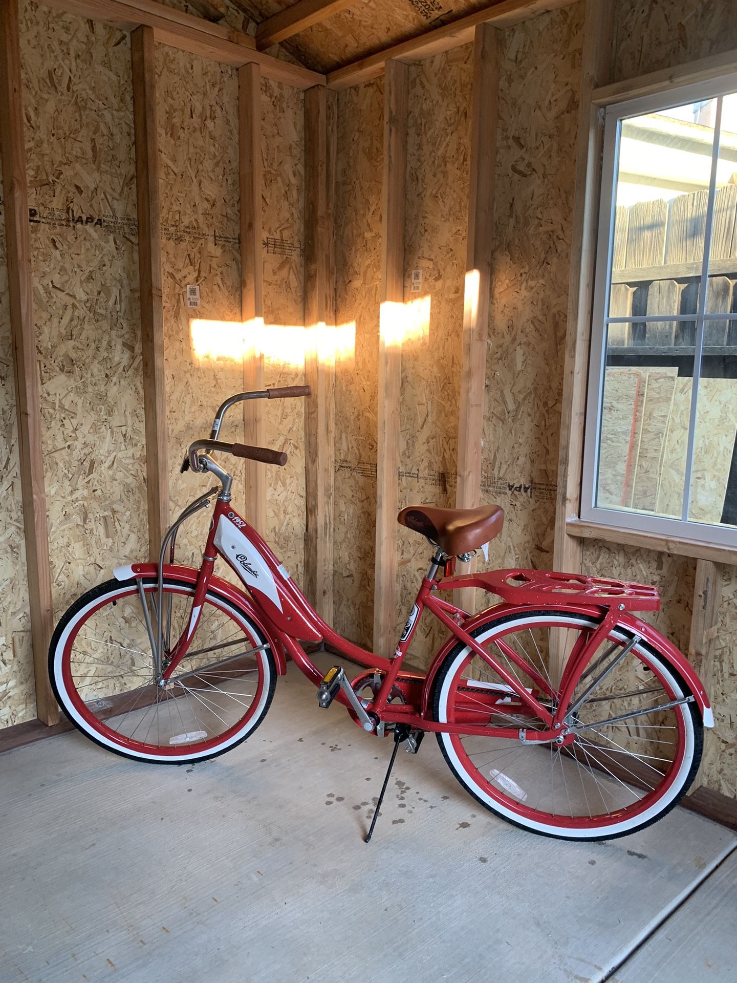Beach Cruiser .1952 Vintage Columbia Built 5 Star Bicycle