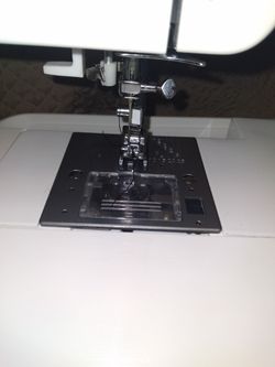 White Brand Sewing Machine Model 2037 for Sale in Troutman, NC
