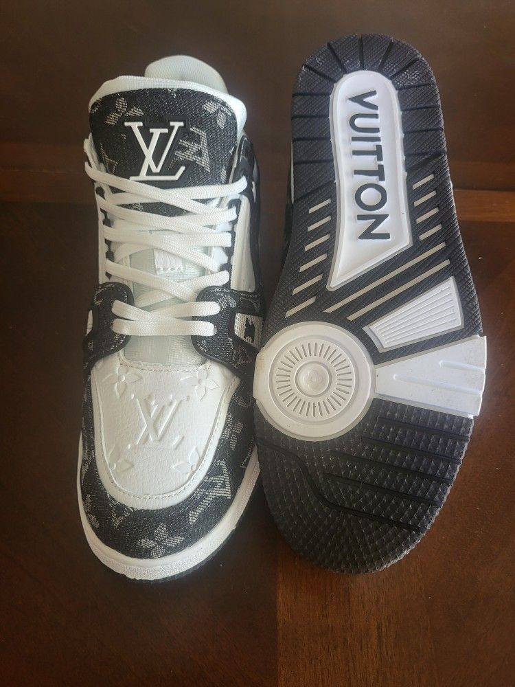 Louis Vuitton Trainer Shoes Size 10