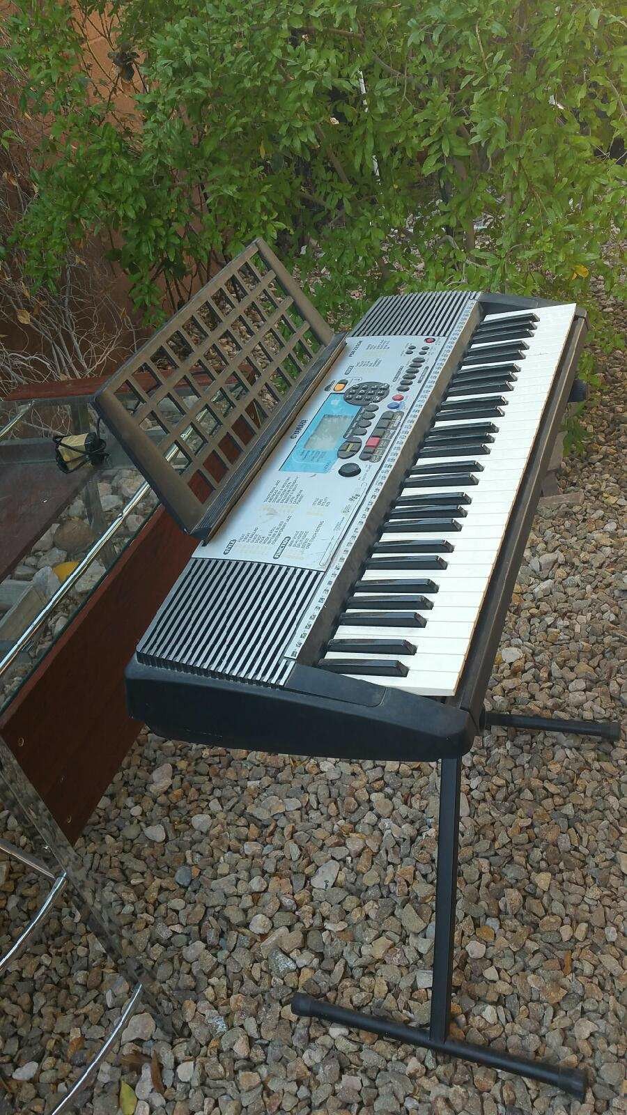 YAMAHA PSR 225GM 61 Key Educational Keyboard with MIDI, Music Sequencer