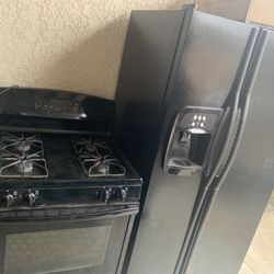 Fridge and Stove 