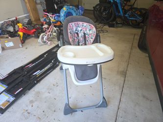 Baby Trend High Chair with Tray