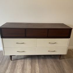 Mid Century Modern Dresser 