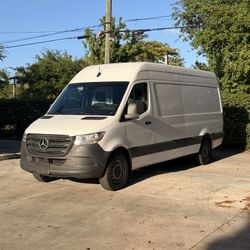 2023 Mercedes-Benz Sprinter
