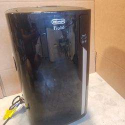  700 sq. ft. 14,000 BTU 3-Speed  DeLonghi AC, Portable Air Conditioner, 4-1: Cooling, Heating, Dehumidifying, and Fan