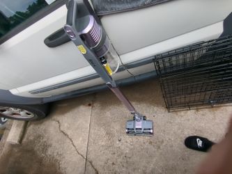Shark like new was display needs charger make offer