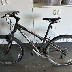 TREK bike 13in Frame. 