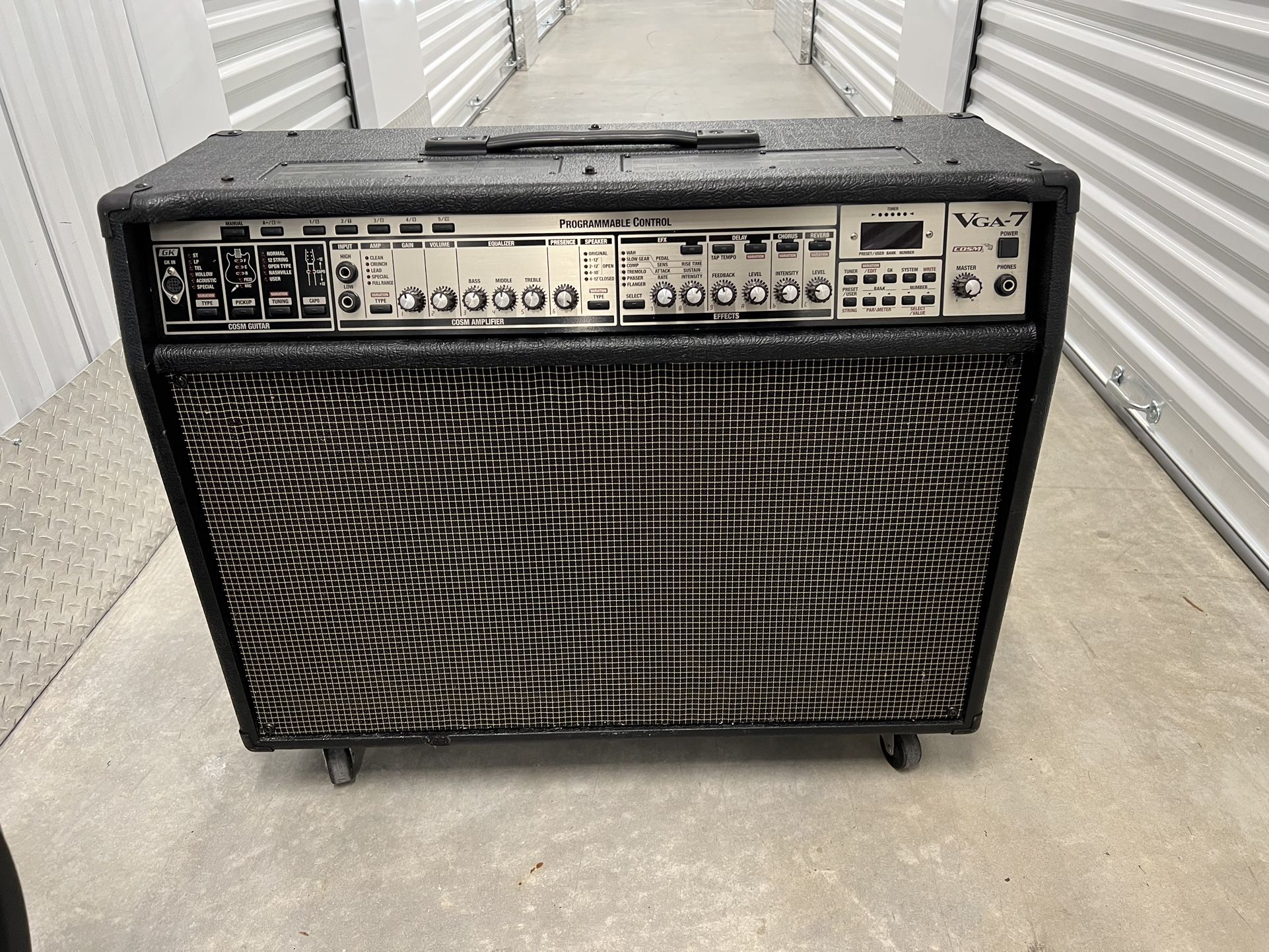 Roland VGA-7 Guitar Amp Cosmo Guitar