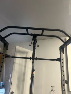 Squad rack with pulley