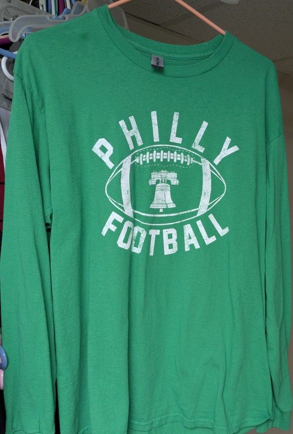 Eagles Long-Sleeve Shirt - Men's Large