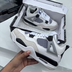 Jordan 4 Military. Black 
