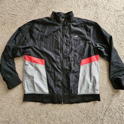 XL Athletech Mens Water Resistent Windbreaker Jacket.