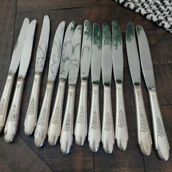 10 Vintage  Knives