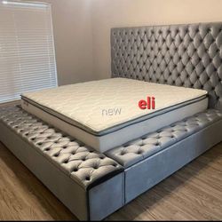 Brand New// Gray Velvet Queen Storage Platform Bed Frame Cama// Mattress Sold Separately 