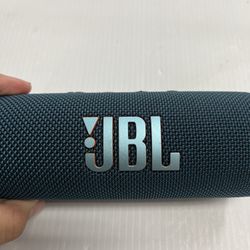 JBL FLIP 6 SPEAKER, NO BOX, NO CHARGER, USED CONDITION