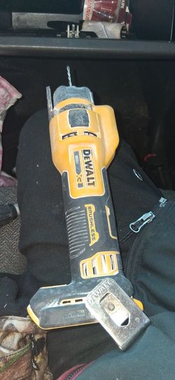 Dewalt 20v XR Cutout Tool  With Battery 