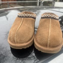 Size 9 Kids Uggs
