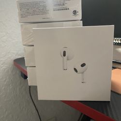 Pro Gen 3 BRAND NEW & MagCase Charging Case