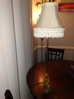 Chic small lamp like new