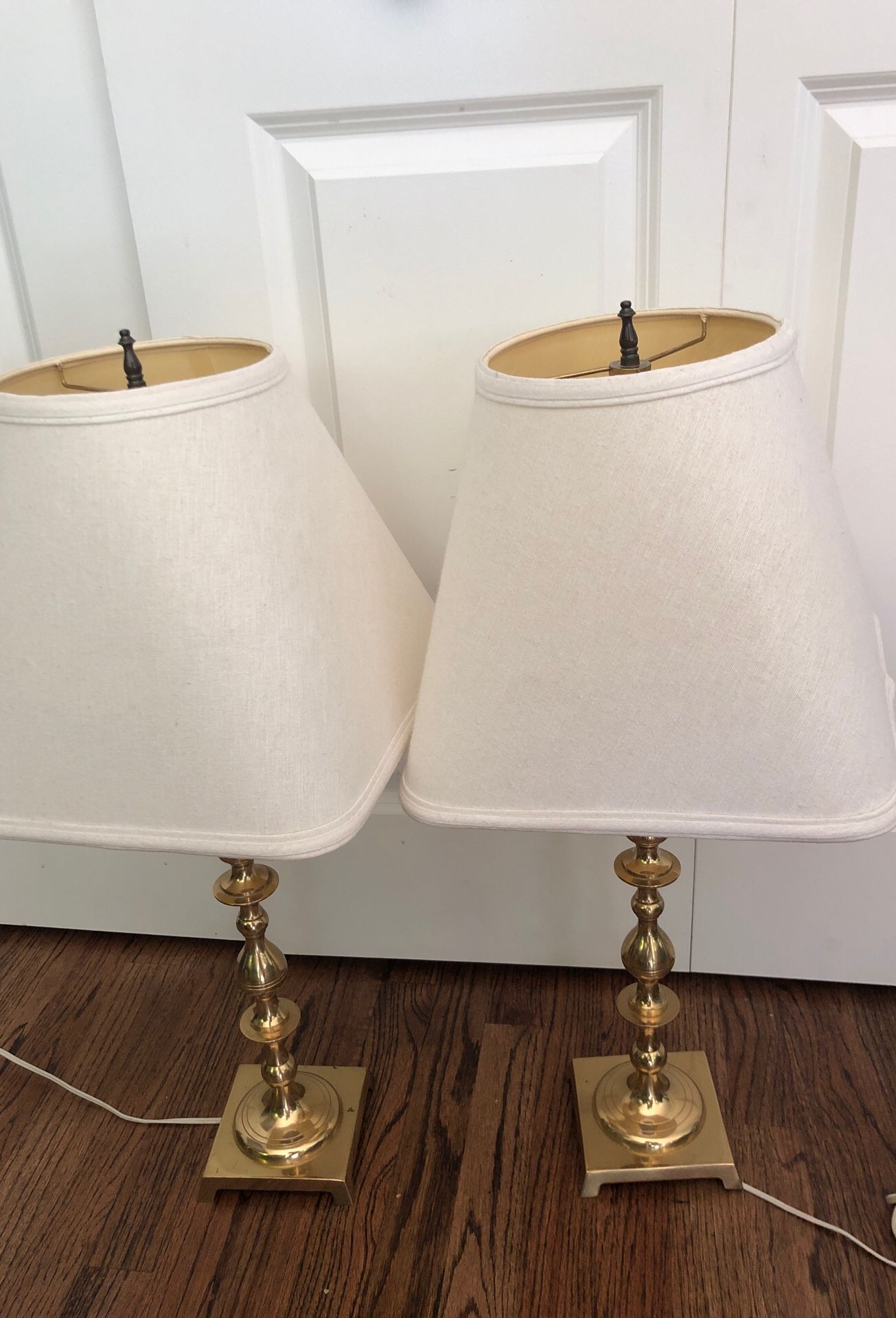 2 Vintage Brass Table lamps with shades excellent
