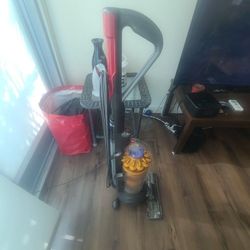 Dyson 40 Upright Vacuum Multi Floor..