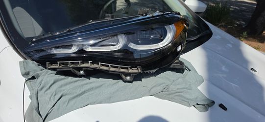 Alpha romero stelvio headlight
