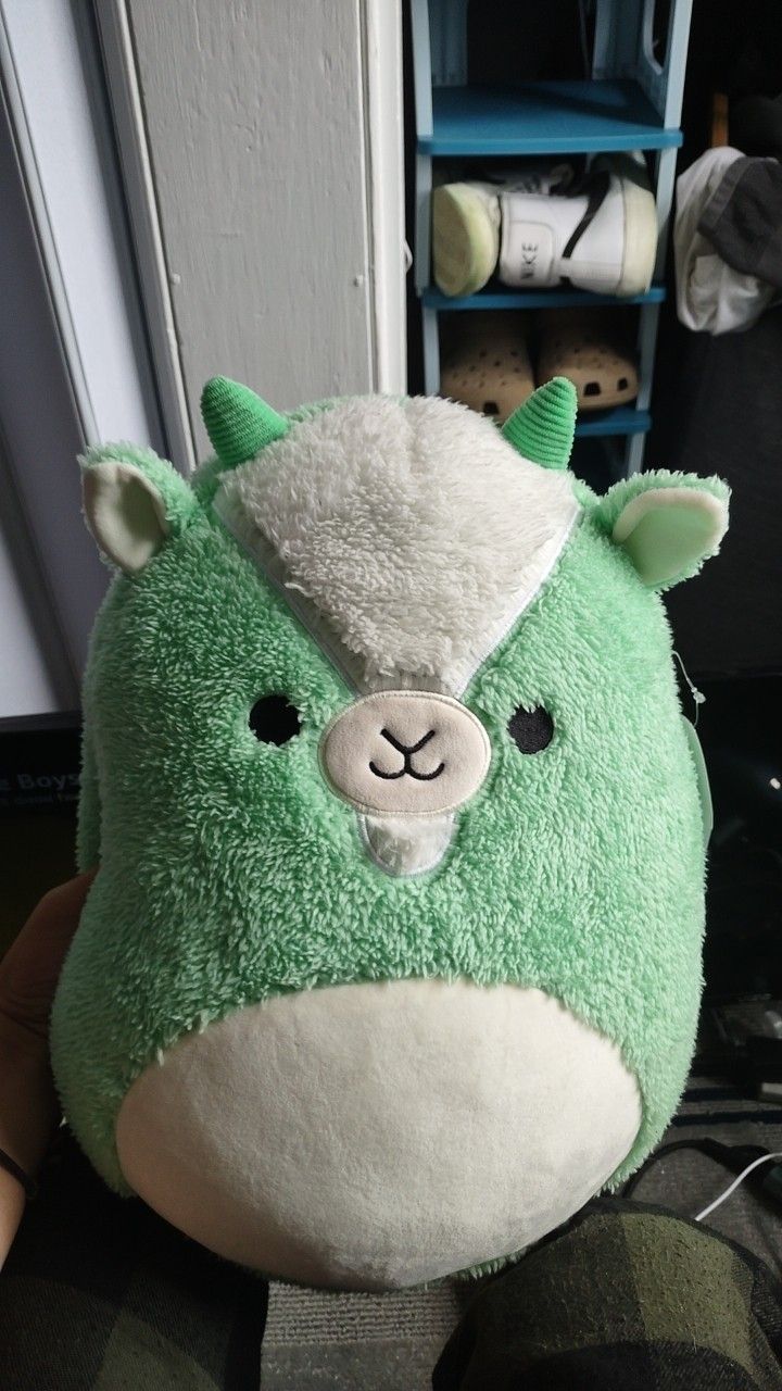 Squishmellow (Fuzz A Mallow)