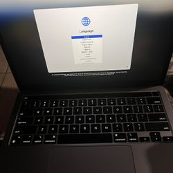 MacBook Pro 13.3" Laptop 