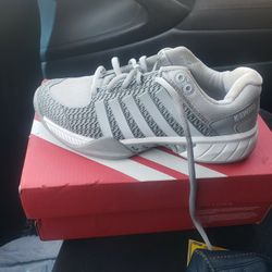 Kswiss white pickle ball tennis